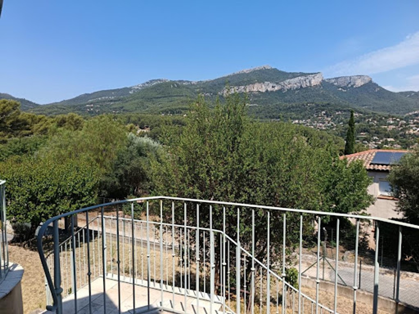 Maison à vendre - 7 pièces - 150m2 - Toulon (83200)