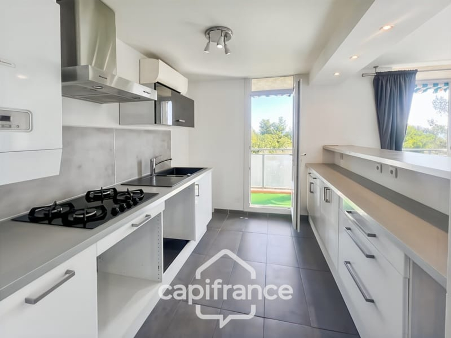 Appartement à vendre - 4 pièces - 76m2 - La Ciotat (13600)