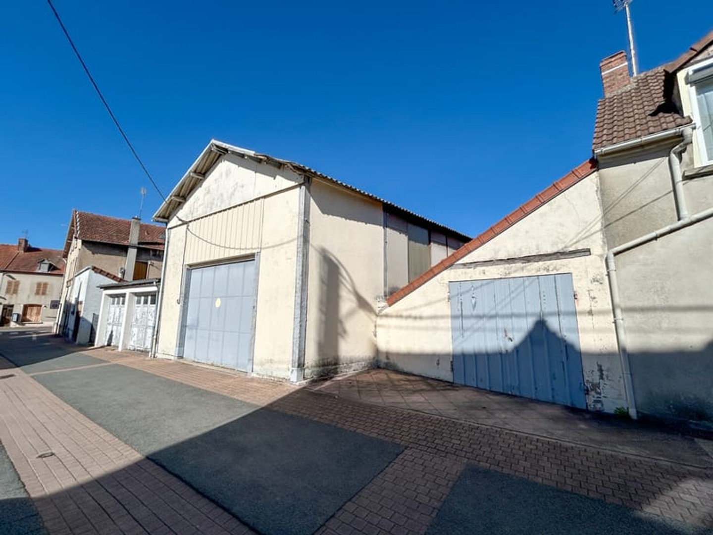 Hangar, dépot centre-ville de Commentry