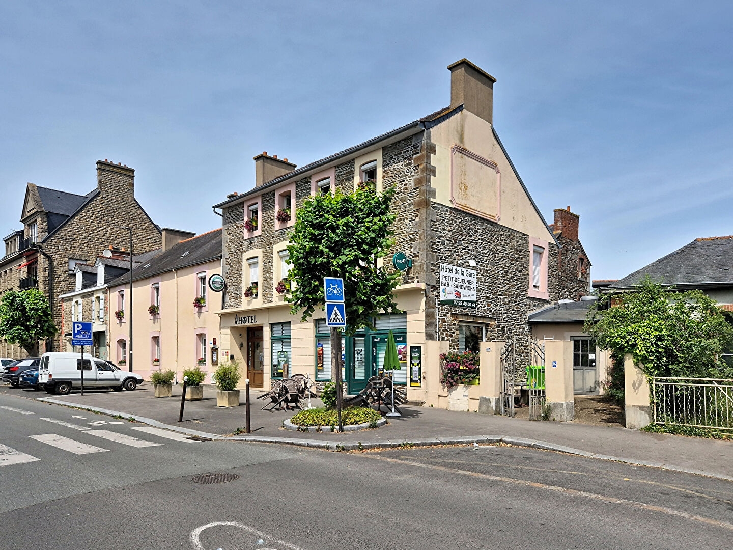 Local commercial 640 m²