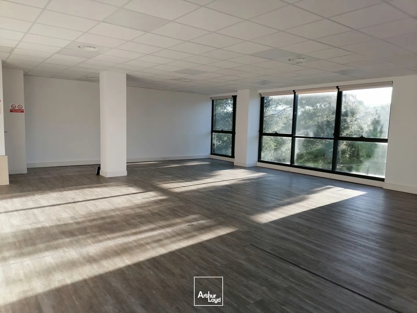 Bureaux à vendre - 96m2 - La Ciotat (13600)