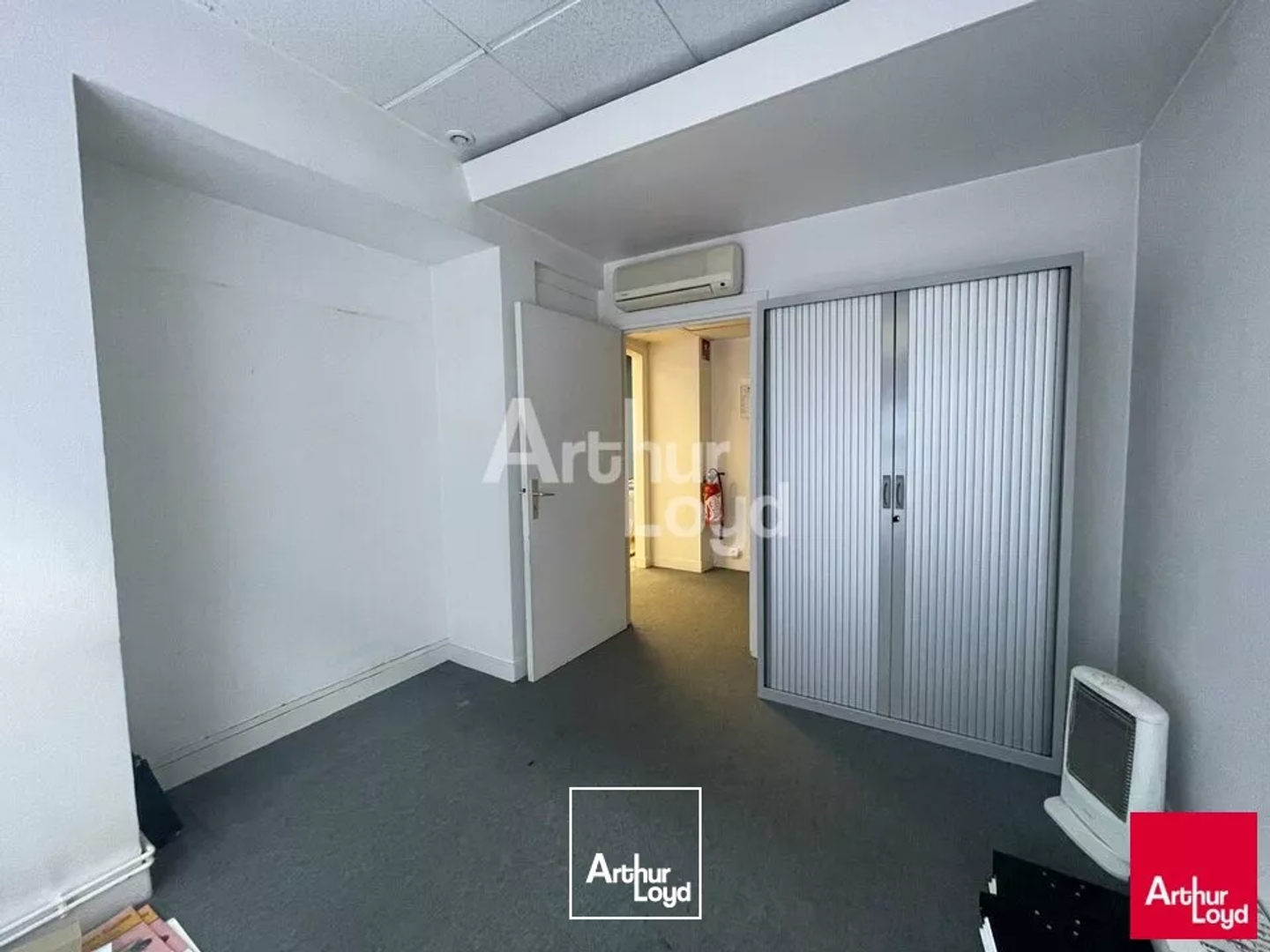 Locaux à vendre - 136m2 - Saint-Aignan (41110)
