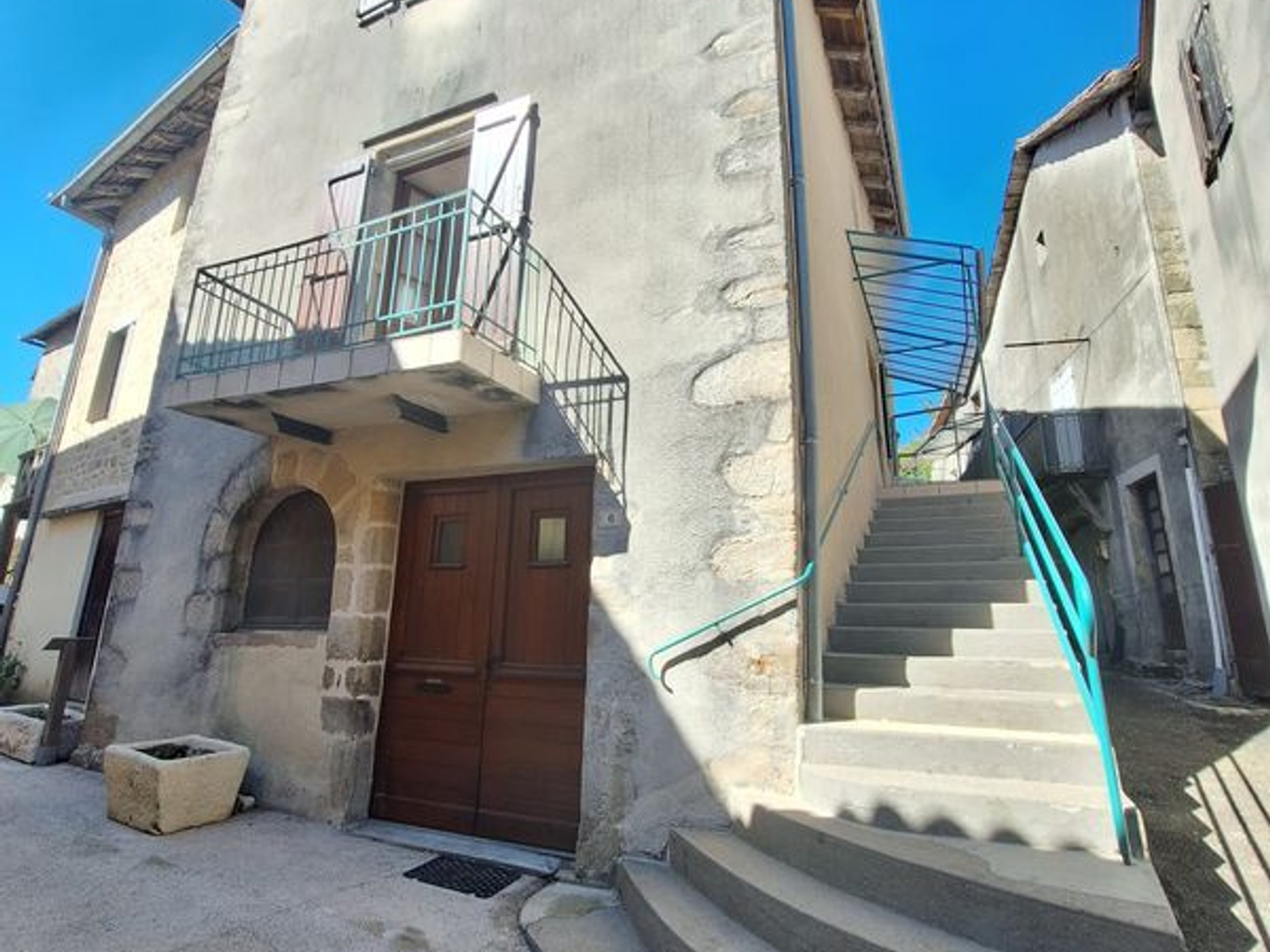 Maison de village type 2-3 centre Sousceyrac en Quercy