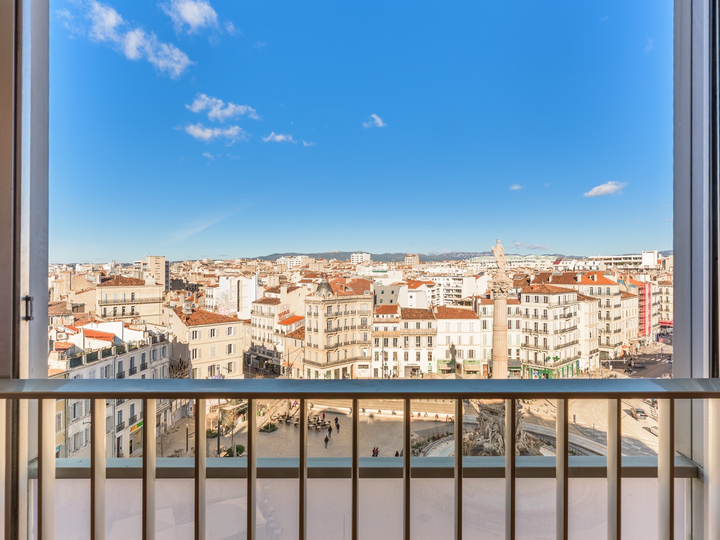 Appartement à vendre - 8 pièces - 214m2 - Marseille 6e (13006)