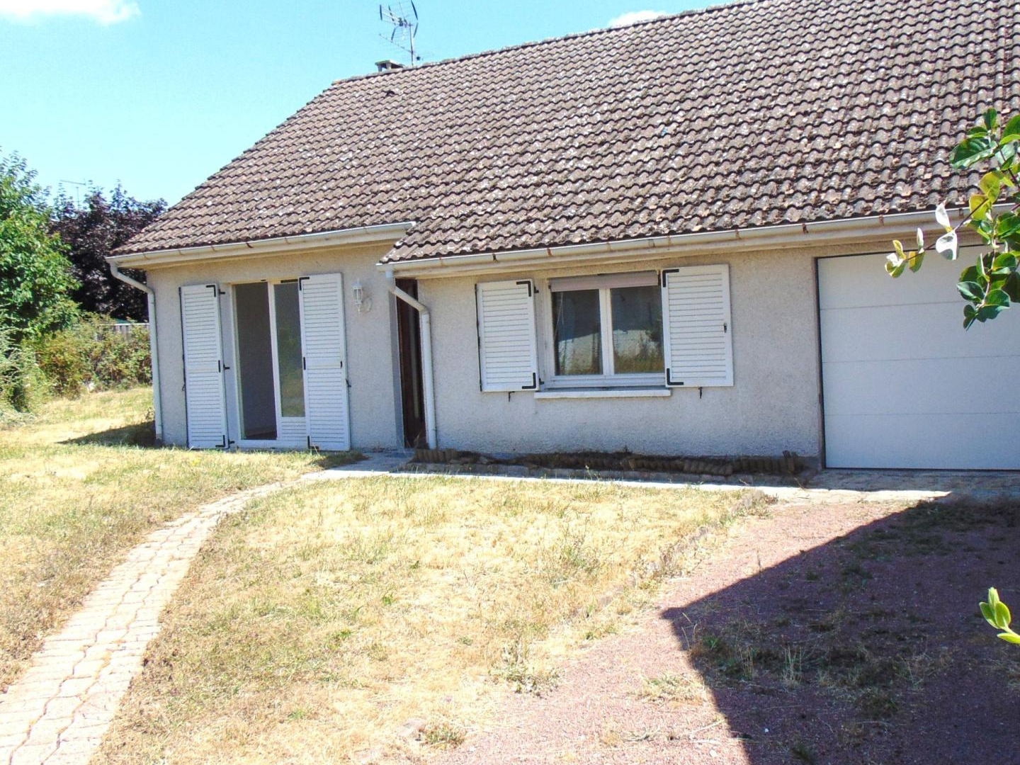 MAISON DE PLAIN-PIED ECOLES ET COMMERCES ACCESSIBLES A PIED