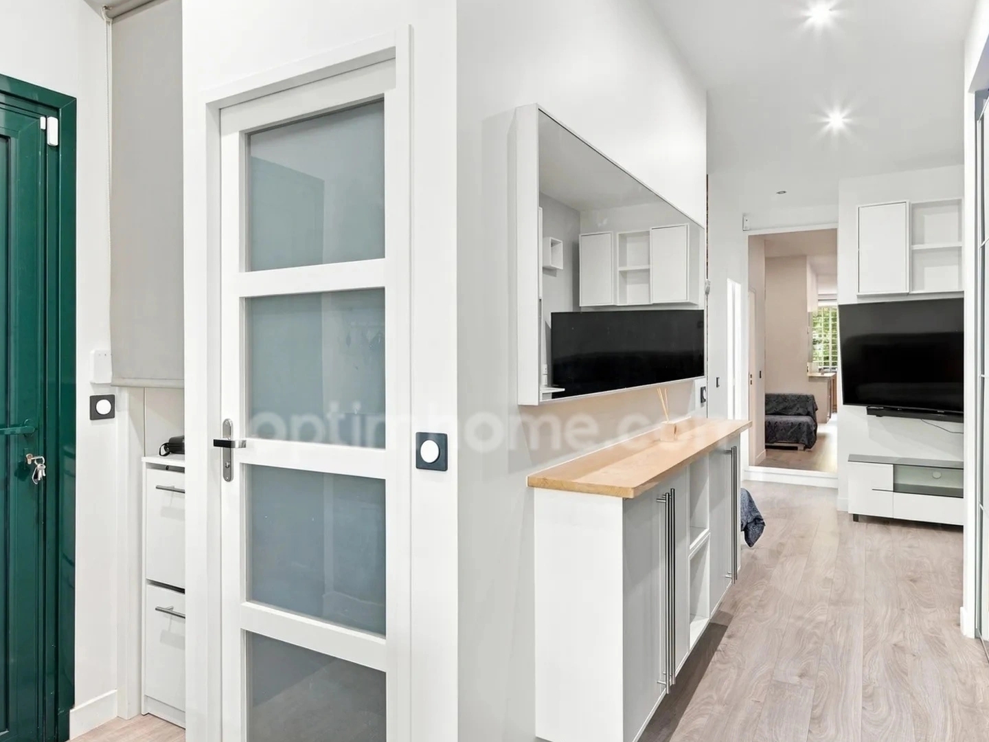 Appartement 3 pièces rénové à proximité des commodités à Oullins
