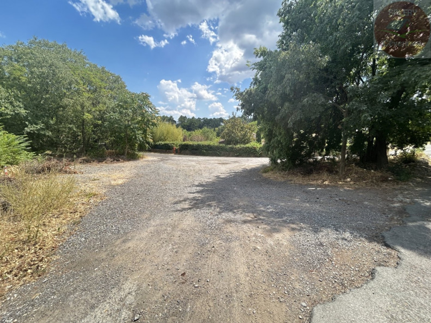 Terrain constructible 745 m²