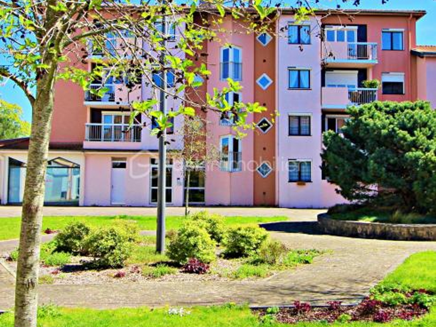 Appartement à vendre - 4 pièces - 88m2 - Riorges (42153)
