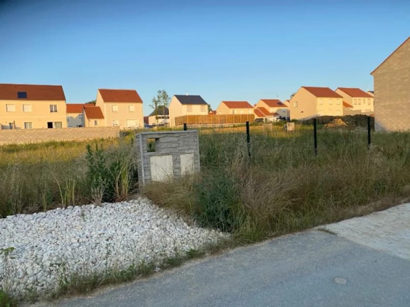 Terrain 326 m²