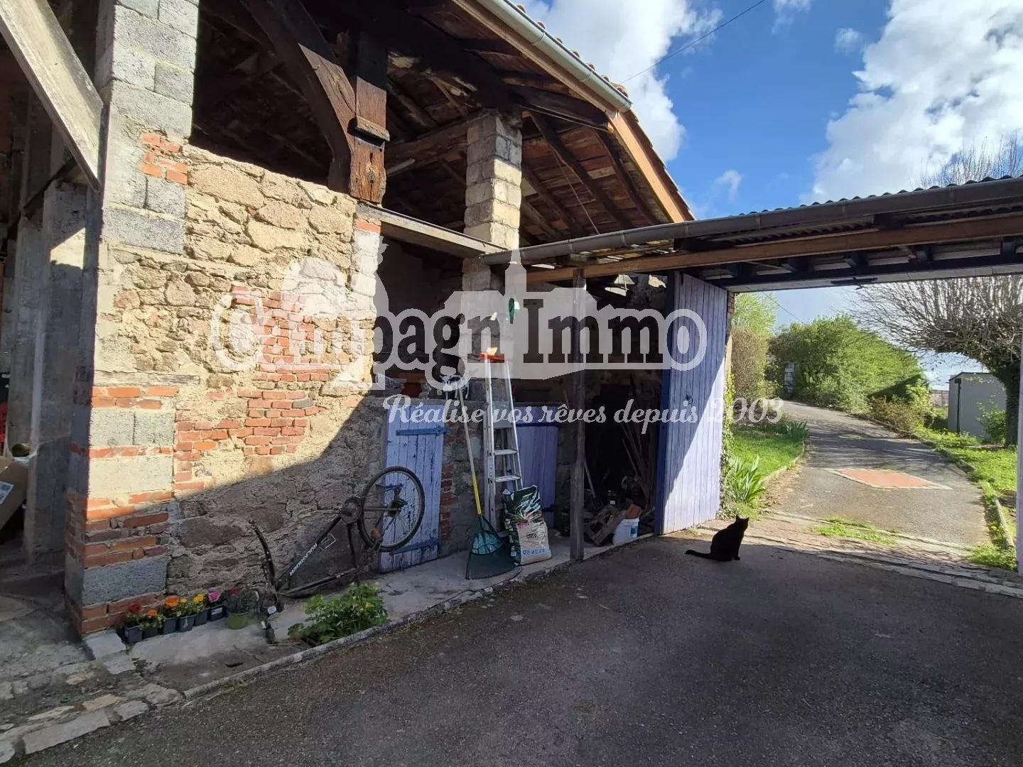 Maison en pierres rénovée