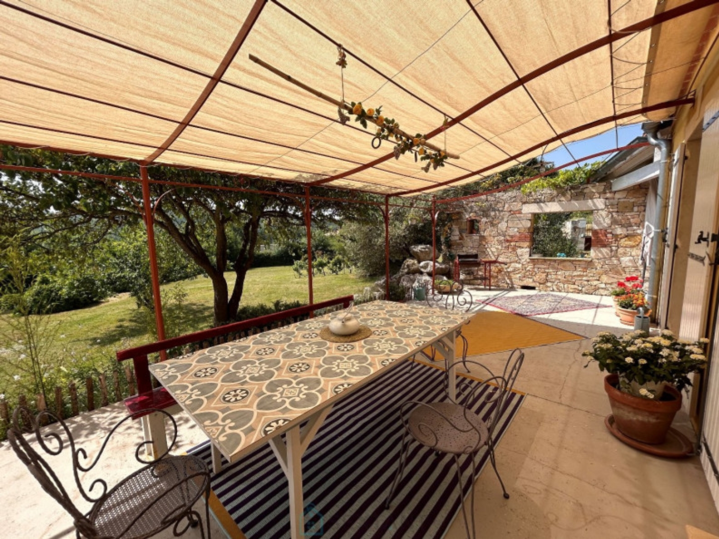 Maison à vendre - 4 pièces - 103m2 - Goudargues (30630)