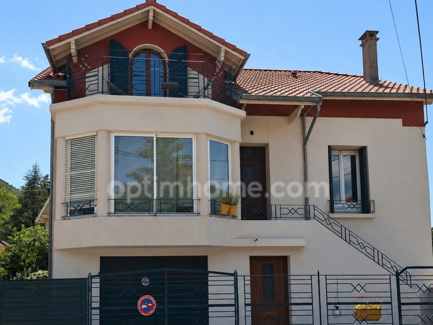 A Vendre : Élégante demeure des années 30 avec piscine, deux logements
