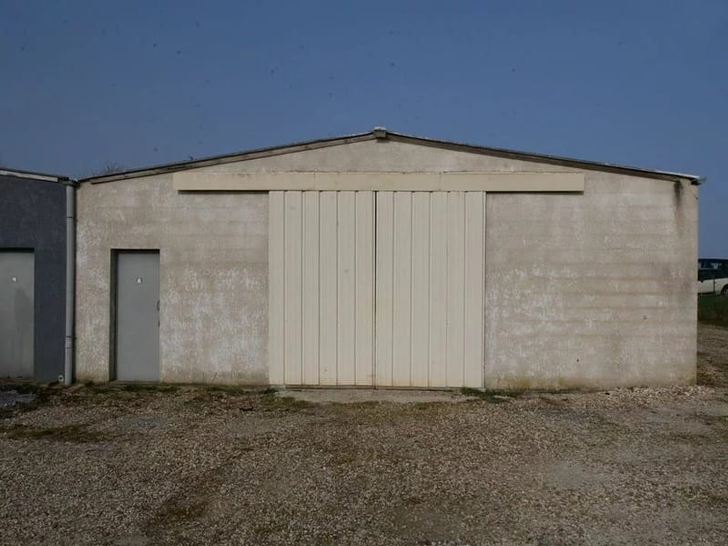 Locaux à vendre - 9 pièces - 525m2 - Saint-Germain-Des... (45220)