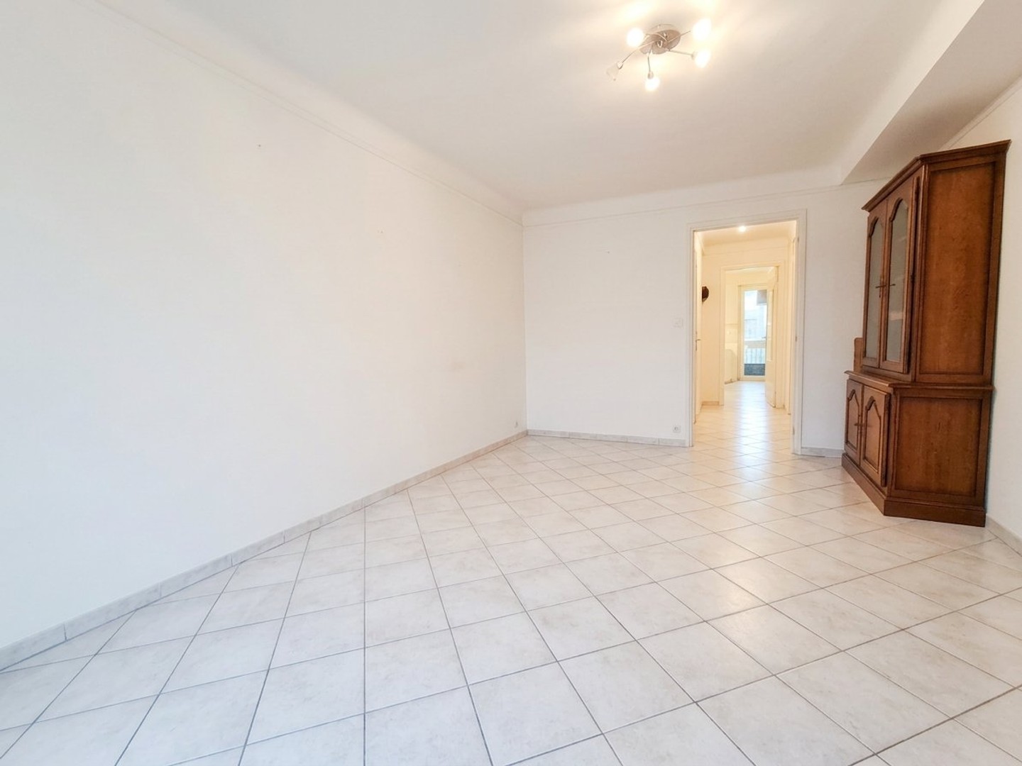 3 PIECES + BUREAU- 70M3 - Boulevard Raymond Poincaré, Antibes
