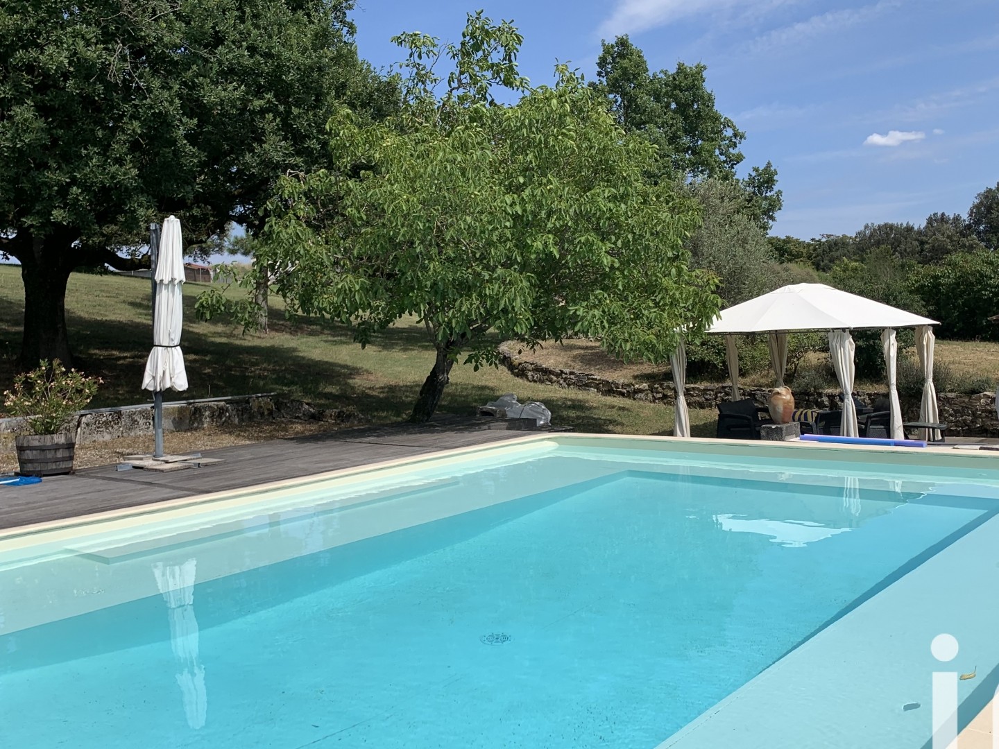 Maison 13 pièces 280 m²