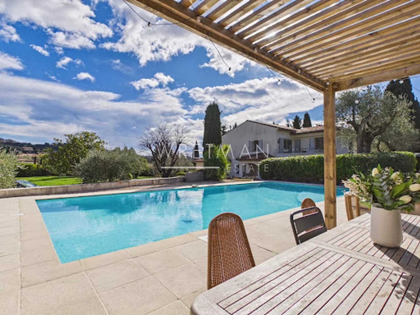 Maison à vendre - 7 pièces - 240m2 - Grasse (06130)