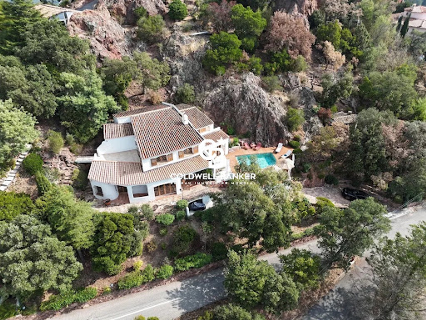 Maison à vendre - 7 pièces - 195m2 - Fréjus (83600)
