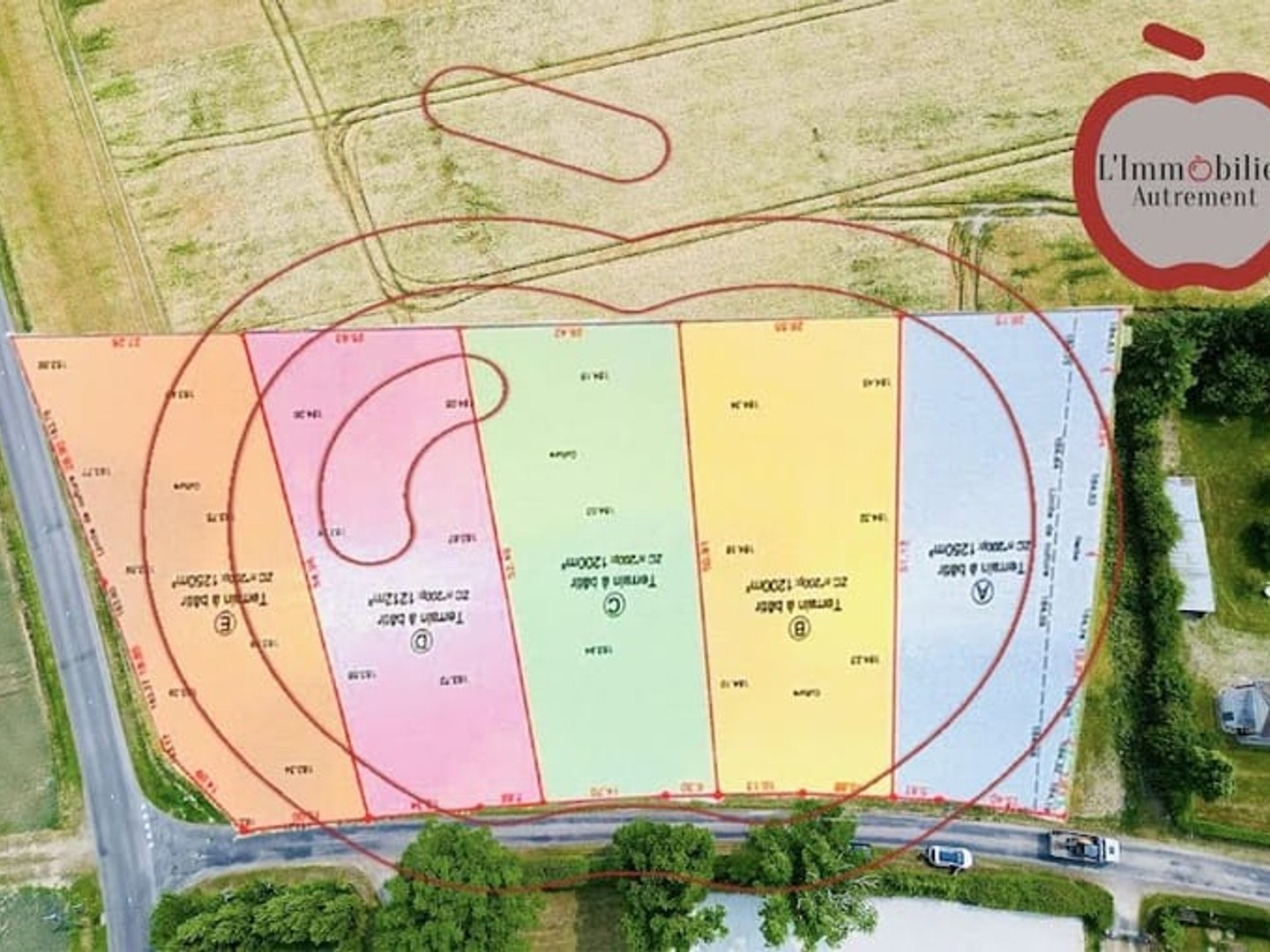 Terrain 1212 m²