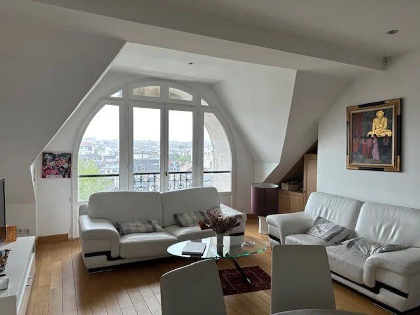 AU COEUR DE LIMOGES, appartement de qualité au dernier étage d'un immeuble HAUSSMANNIEN !