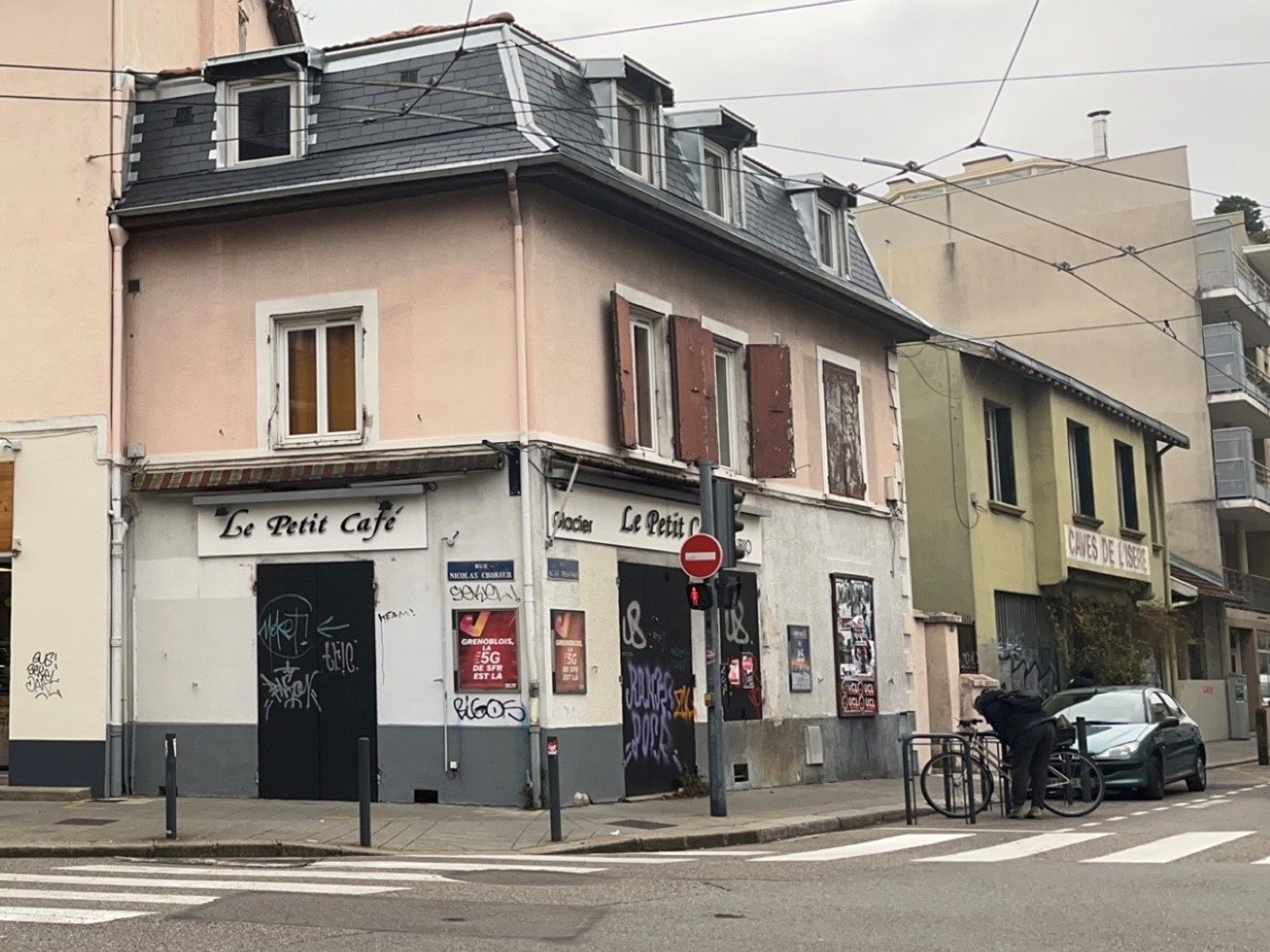 Locaux à vendre - 50m2 - Grenoble (38000)