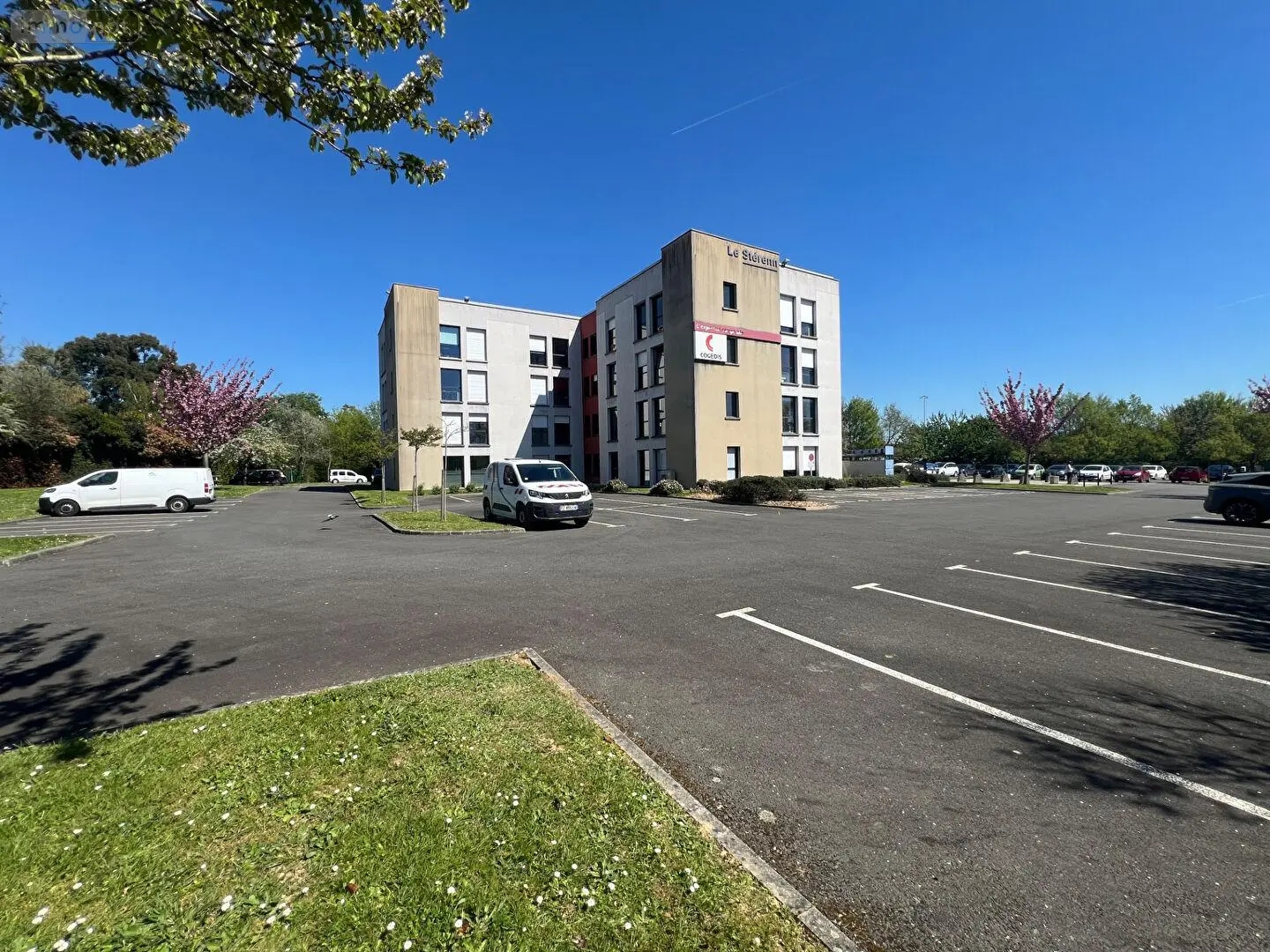 Bureaux à vendre - 166m2 - Le Rheu (35650)