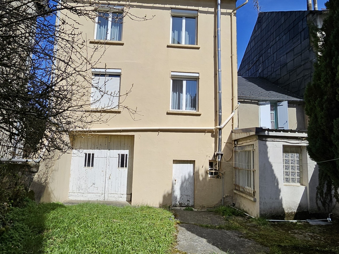 Maison 11 pièces 220 m²