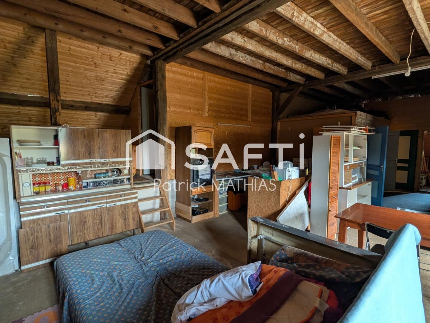 Maison à vendre - 4 pièces - 110m2 - Villeneuve-Sur-Yonne (89500)
