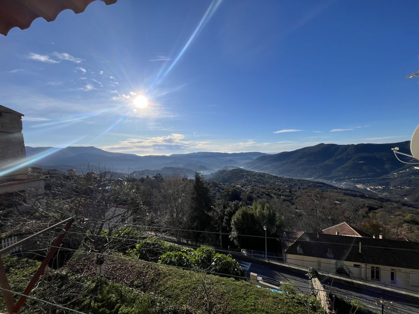 Appartement à vendre - 4 pièces - 68m2 - Berre-Les-Alpes (06390)