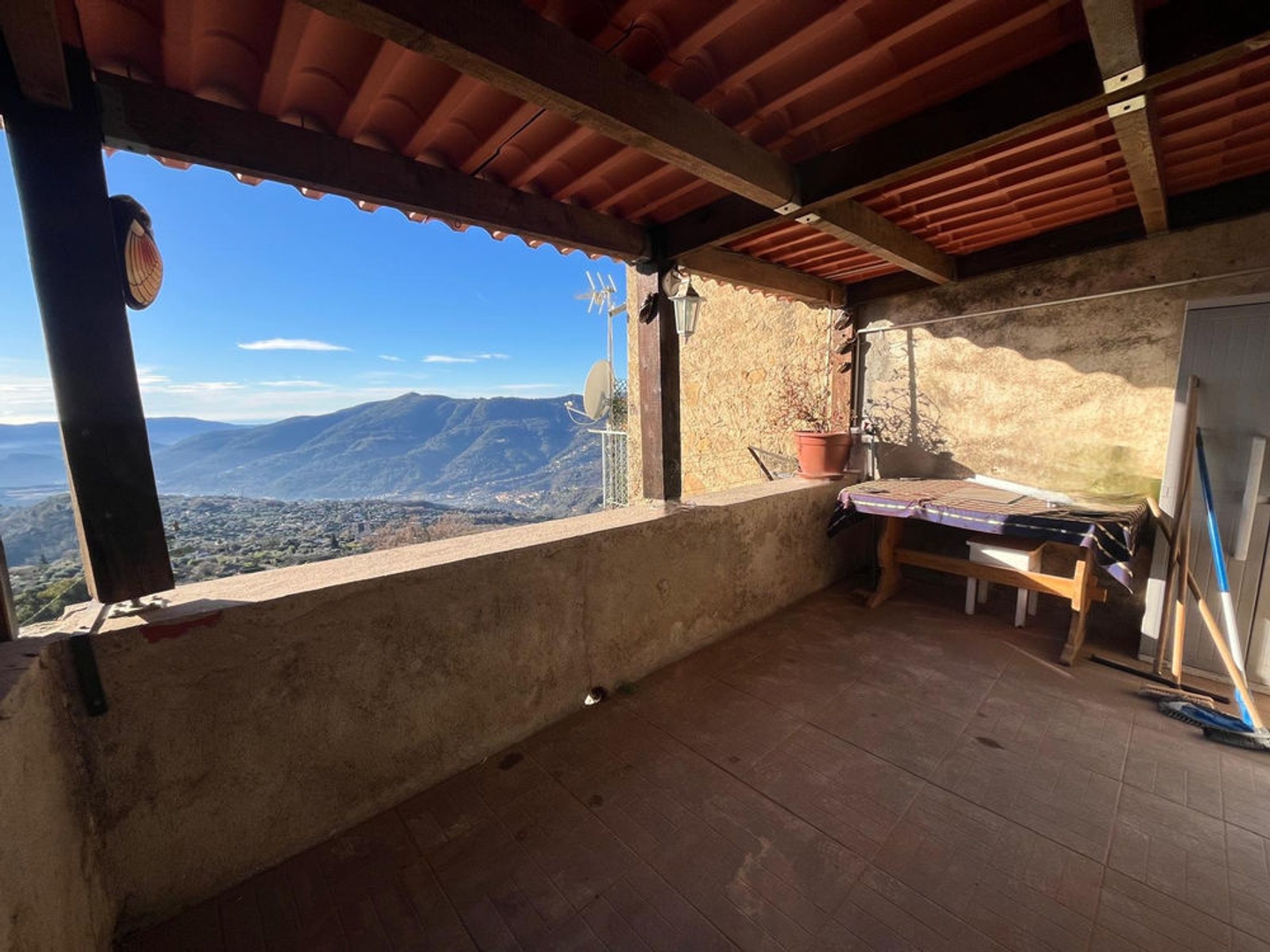 Appartement à vendre - 4 pièces - 68m2 - Berre-Les-Alpes (06390)