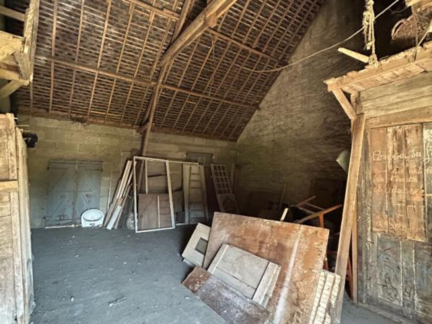 Garage avec Grenier à réhabiliter Le Temple De Bretagne 1 pièce(s)
