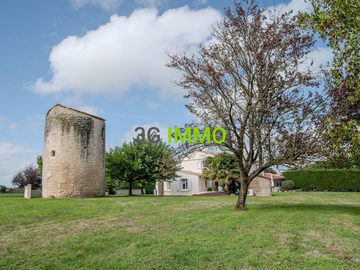 Maison à vendre - 8 pièces - 168m2 - Saint-Agnant (17620)