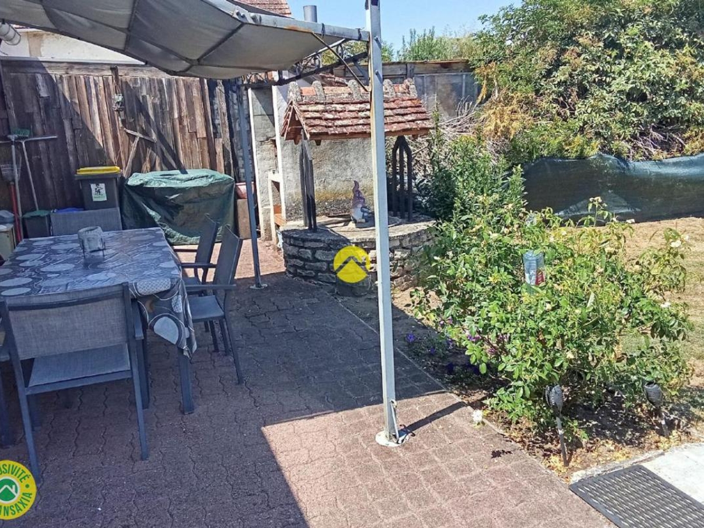 Maison à vendre - 3 pièces - 79m2 - Ainay-Le-Château (03360)