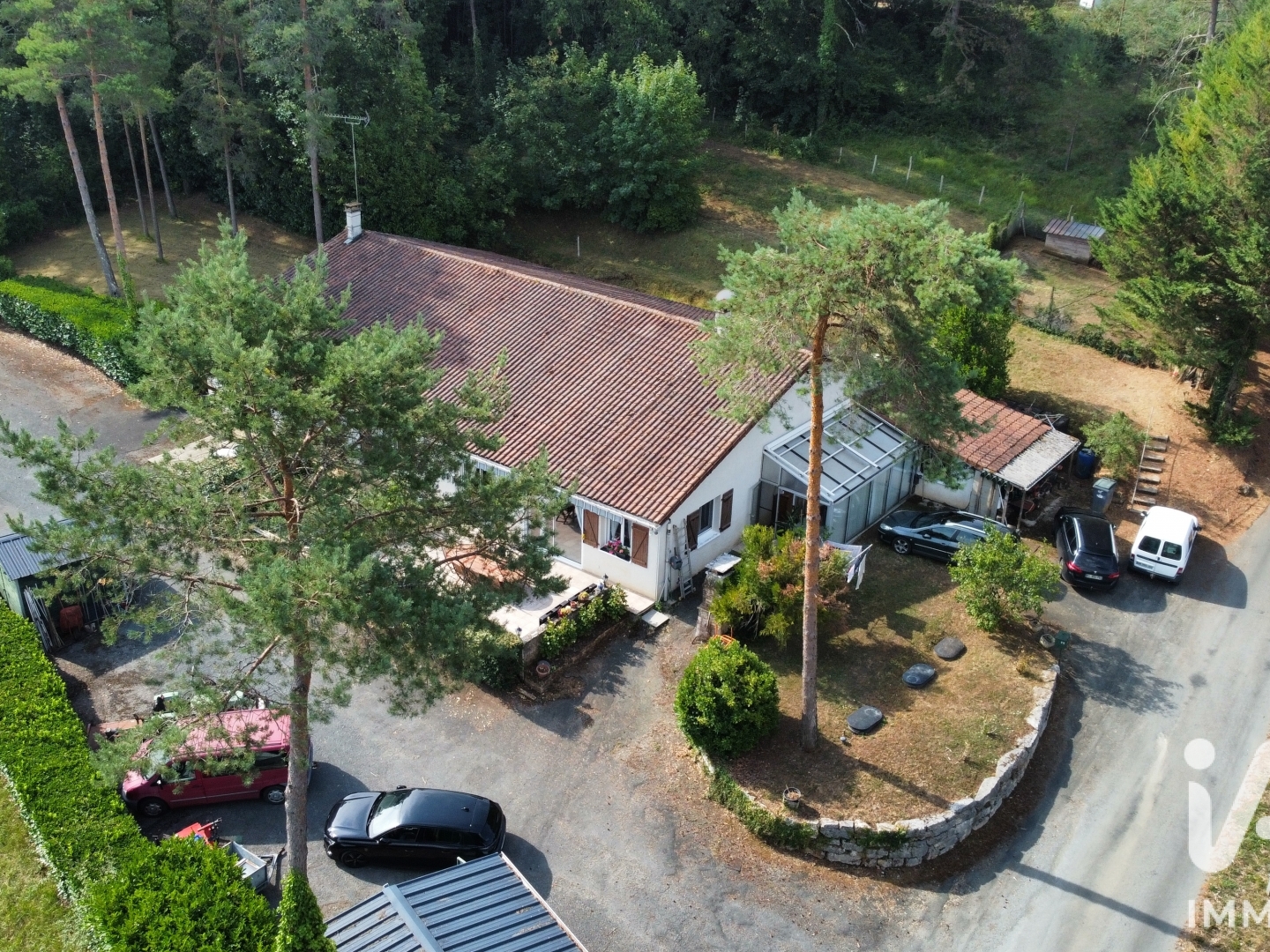 Maison à vendre - 12 pièces - 300m2 - Saint-Martin-Le-Pin (24300)