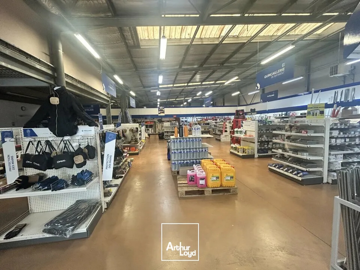 Locaux à vendre - 1100m2 - Crissey (71530)
