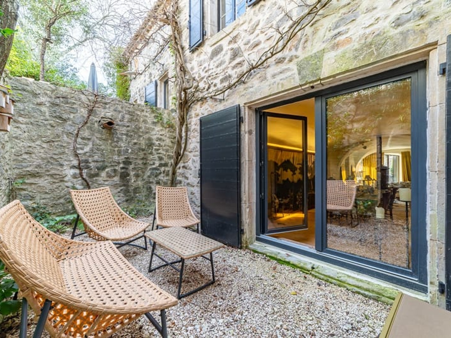 Maison de village d'exception avec terrasse sur le toit