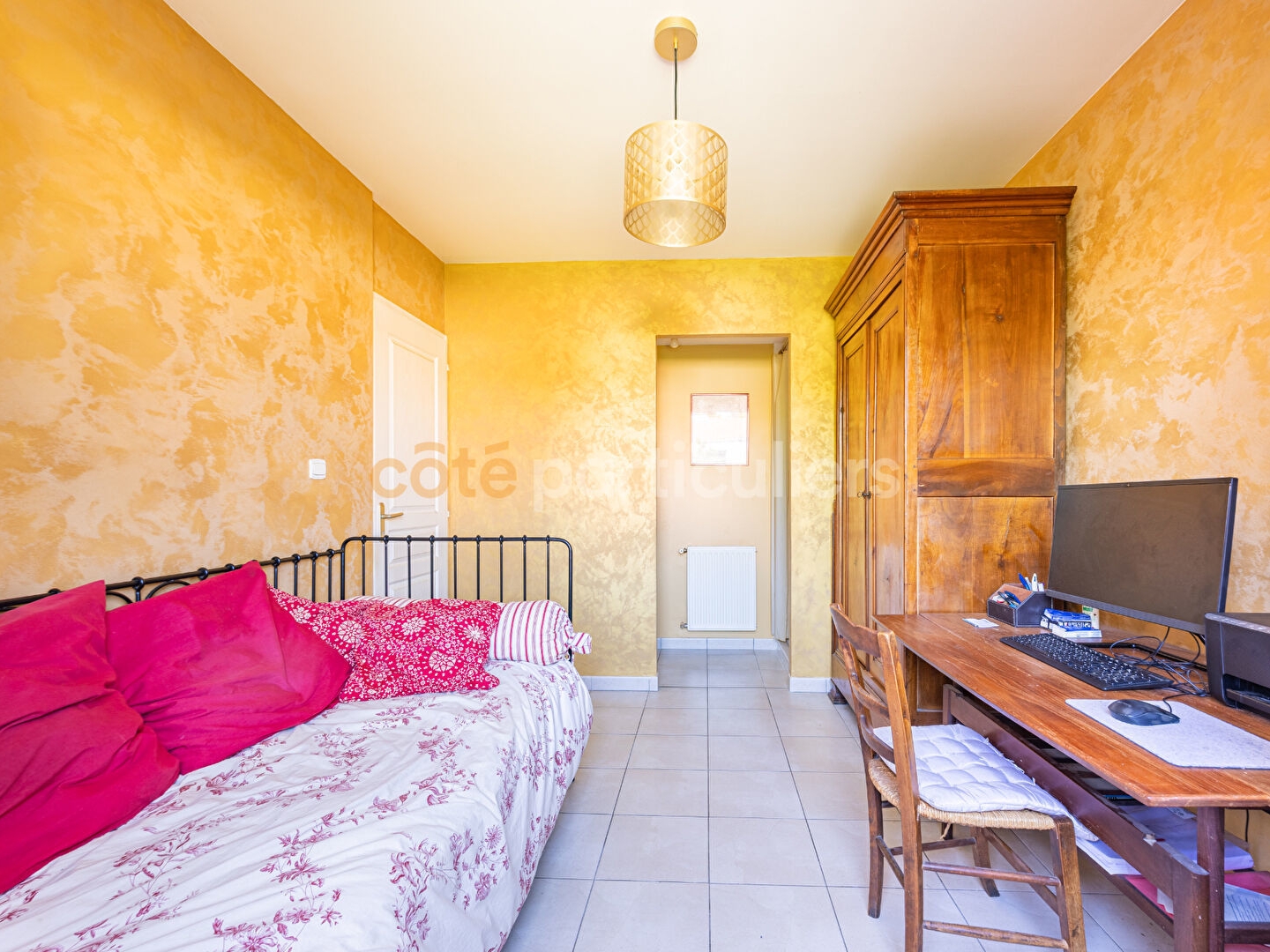 SOUS OFFRE -- VERTOU MAISON DE 99 m² -- PROCHE CENTRE -- CALME JARDIN & GARAGE