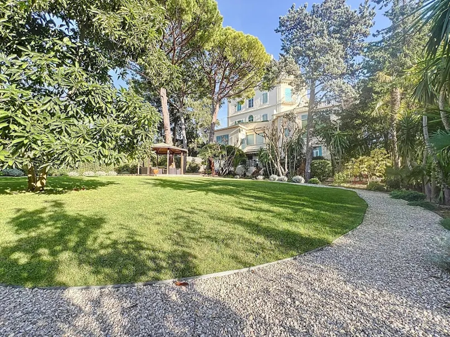 Maison 166 m²