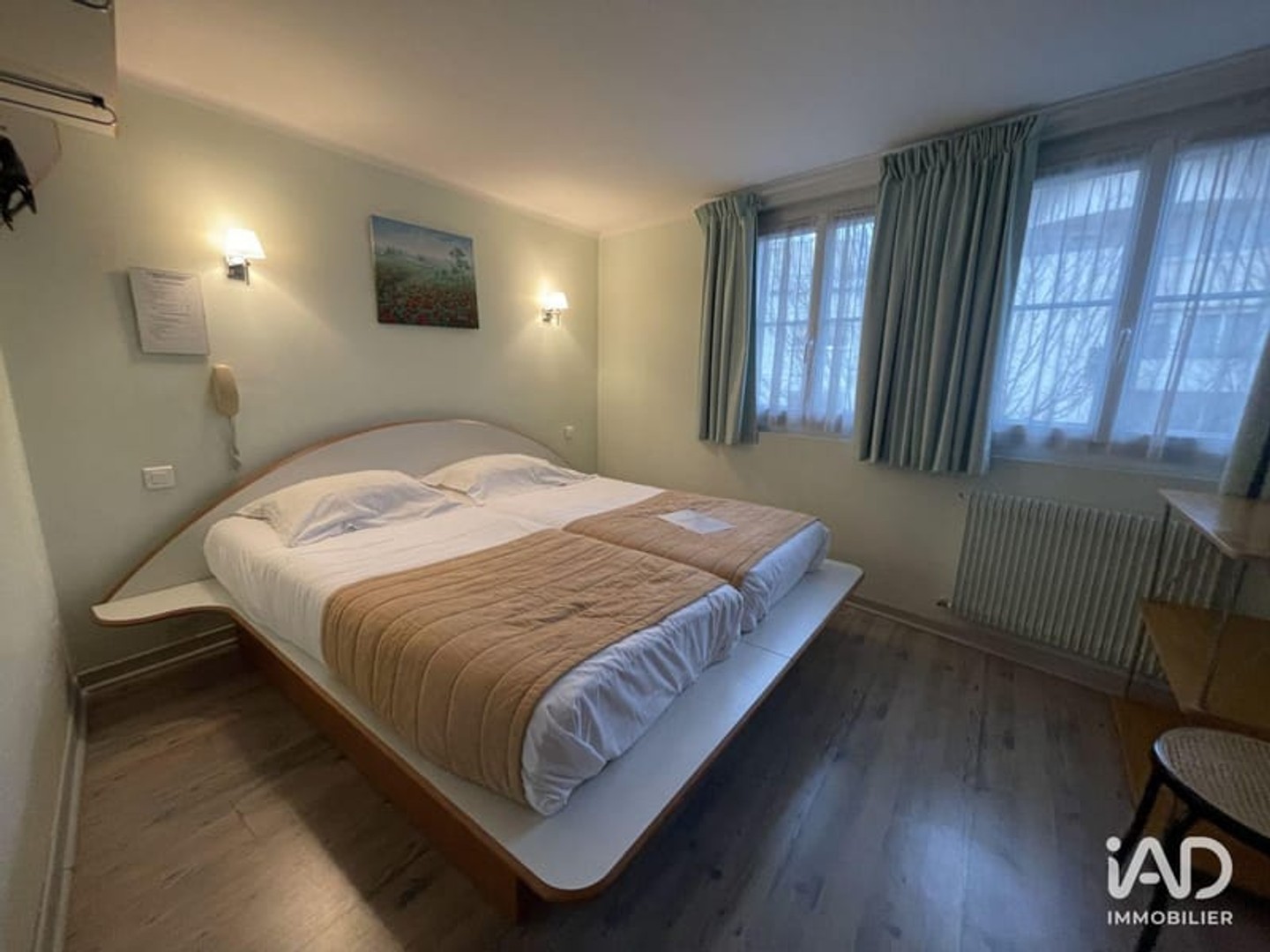 Vente Hôtel 2* 600 m²