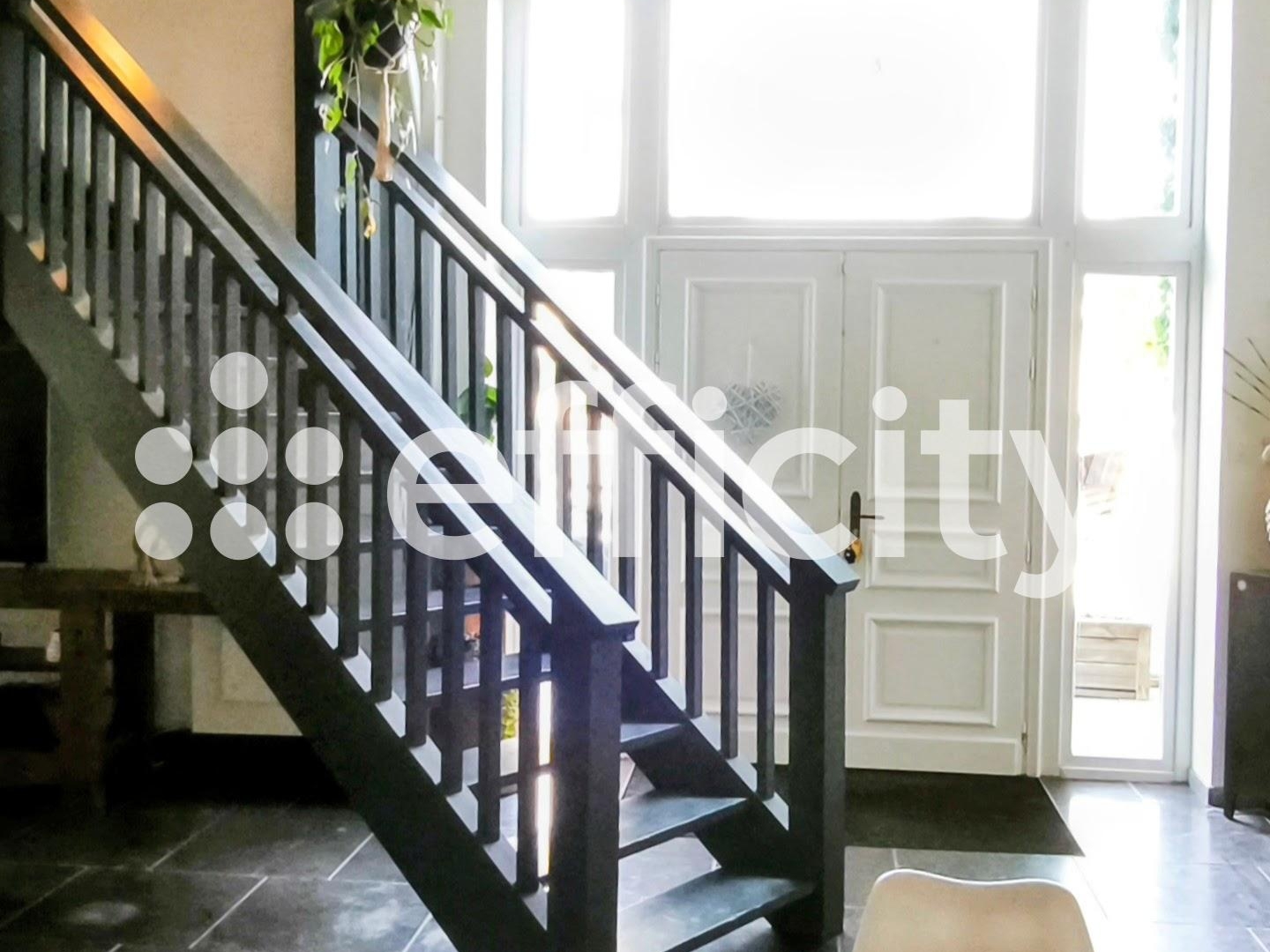 Maison 8 pièces 237 m²