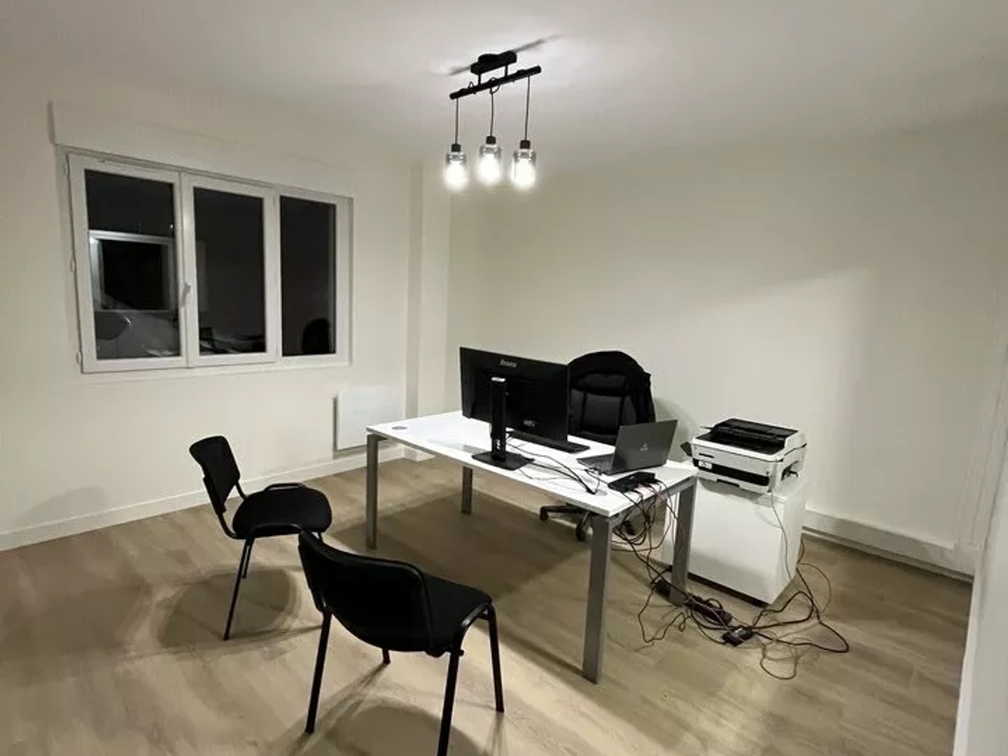 Locaux à vendre - 500m2 - Bourges (18000)