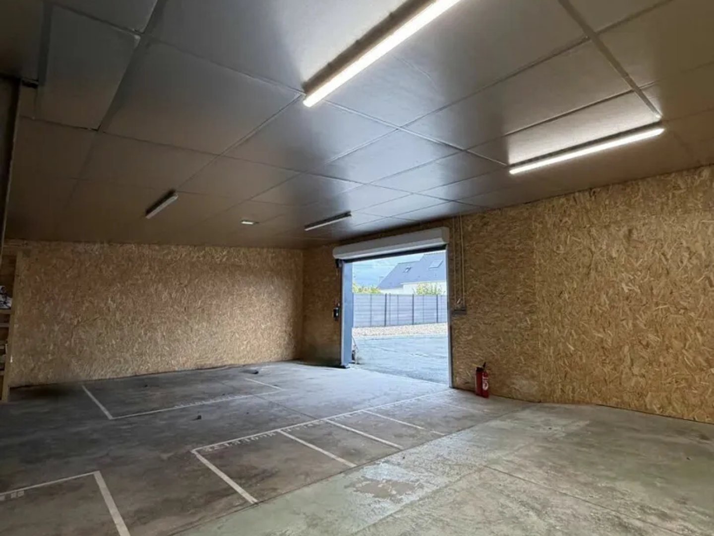 Locaux à vendre - 500m2 - Bourges (18000)