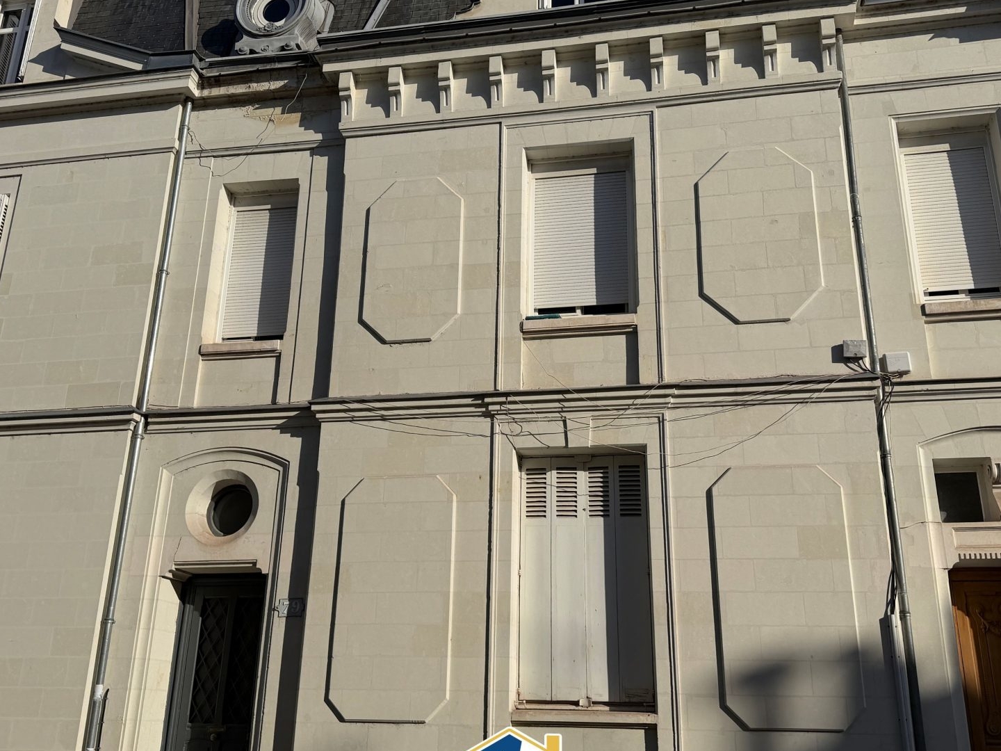 IMMEUBLE TOURANGEAU - 4 APPARTEMENTS - RUE D'ENTRAIGUES