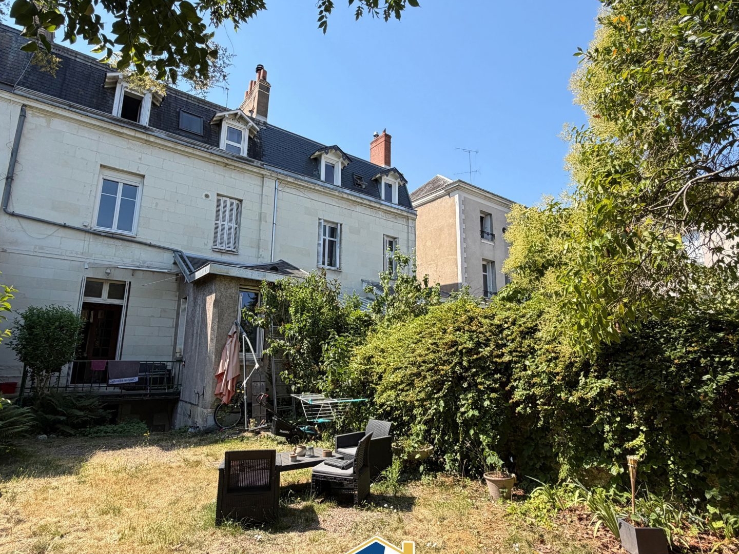 Immeuble à vendre - 157m2 - Tours (37000)