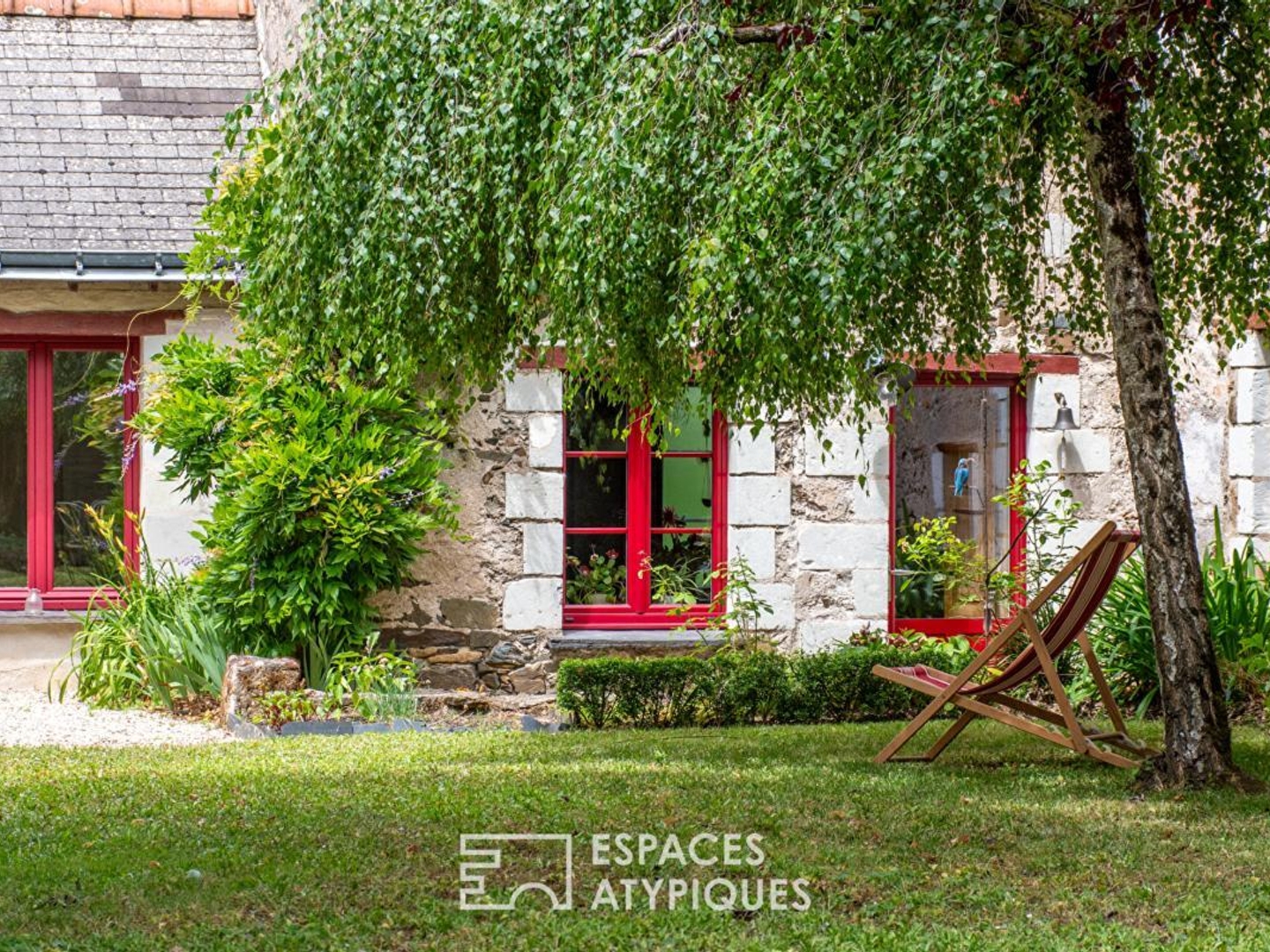 Vends demeure - 130 m² - 6 pièces, 4 chambres - Rochefort Sur Loire 49190