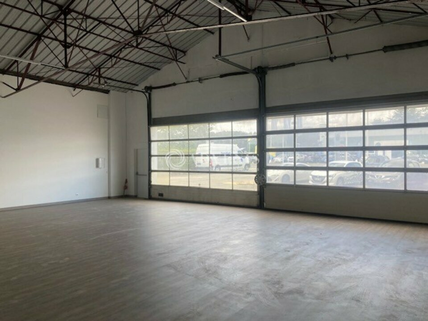 LOCAL COMMERCIAL A VENDRE