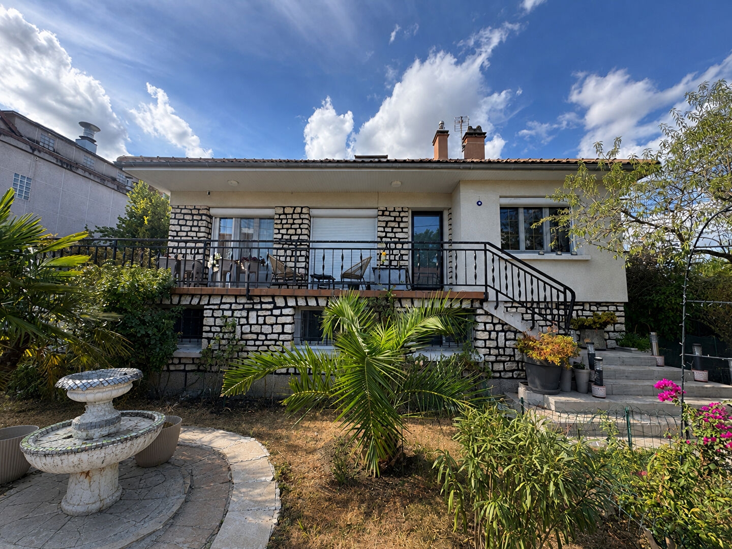Maison 8 pièces 146 m²