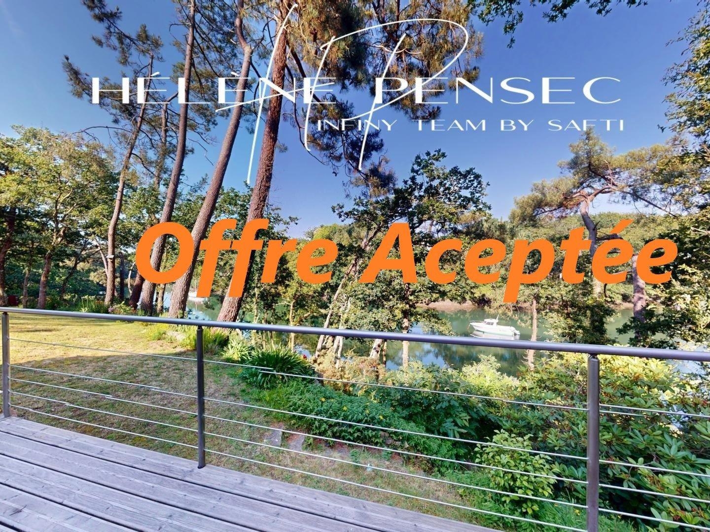 Maison 147 avec vie de plain-pied, 4 chambres, joli jardin et vue sur la ria.(visite virtuelle disponible)