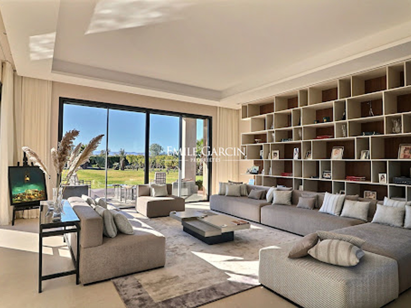Villa 12 pièces 1400 m²