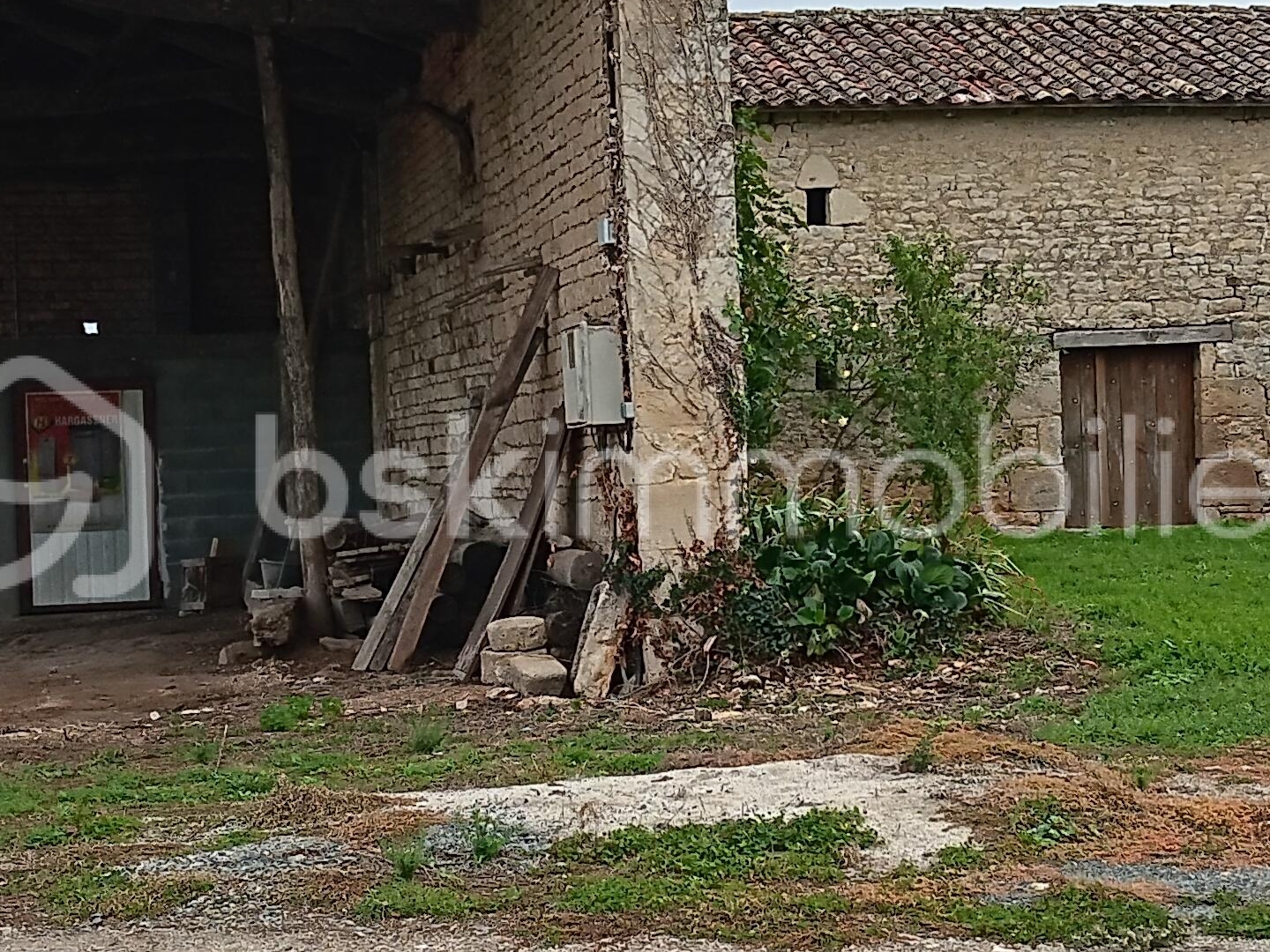 Maison à vendre - 4 pièces - 172m2 - Melle (79500)