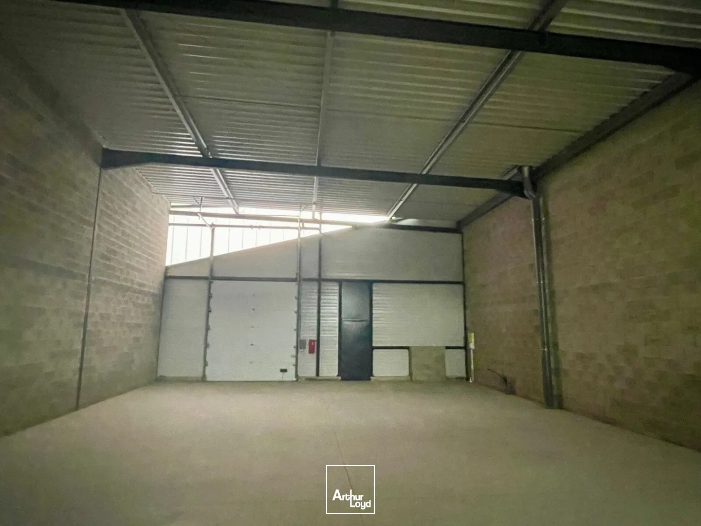 Locaux à vendre - 795m2 - Béziers (34500)